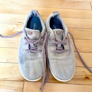 All birds light pink sneakers size 7US